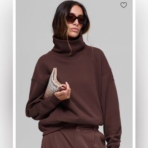 Alo Hazy Mockneck Pullover Brownstone